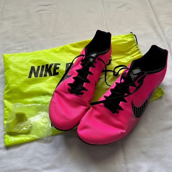 Nike Run Men’s 13 Pink Blast Cleats Track Running Shoes - Picture 1 of 10